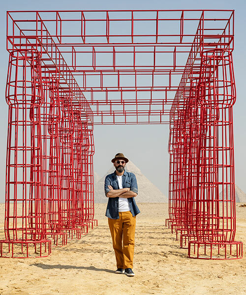 tour art d'égypte: the desert sculpture garden backdropped by giza pyramids